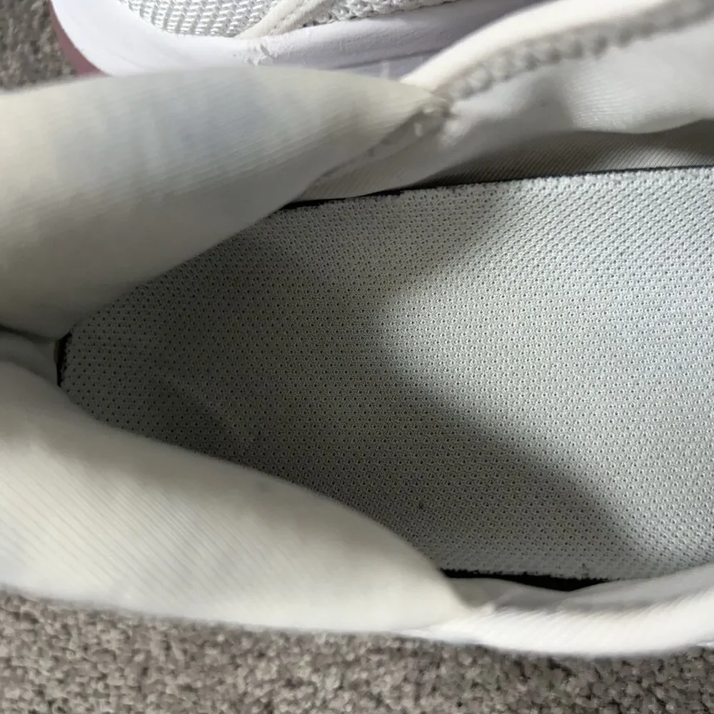 Fabletics Slip-On Performance Womens Size 9 White Knit Athletic Shoes Used